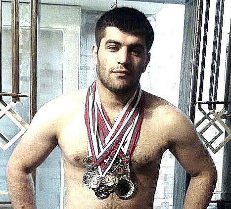 фамил