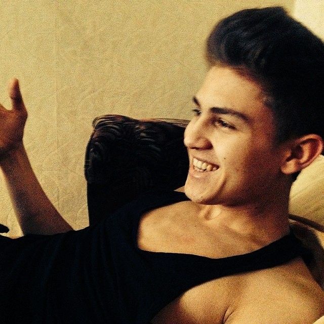 Буду рад знакомству:*