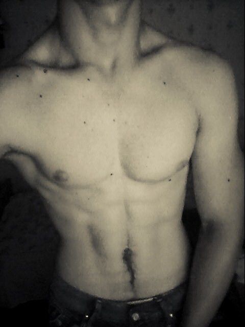 могу для  тебя сфотографироваться в любой позе,выполню ч