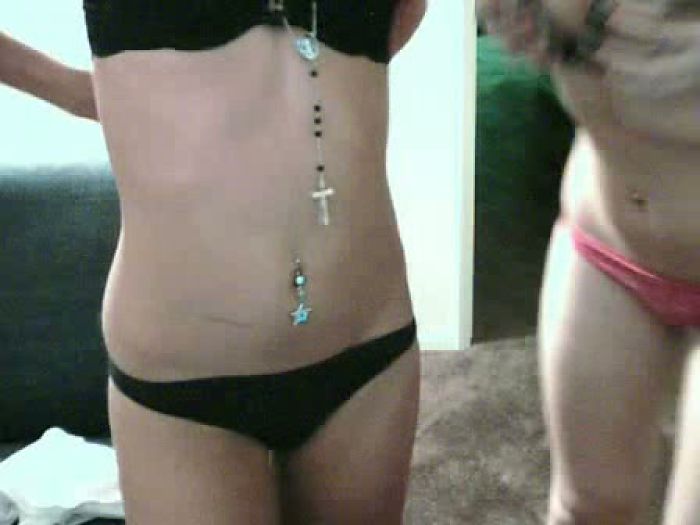 Amazing teens plays with their bodies on webcam